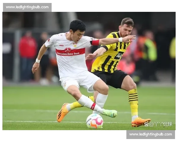 沙尔克迎战斯图加特德甲关键对决胜负走向引关注双方状态与战术博弈前瞻