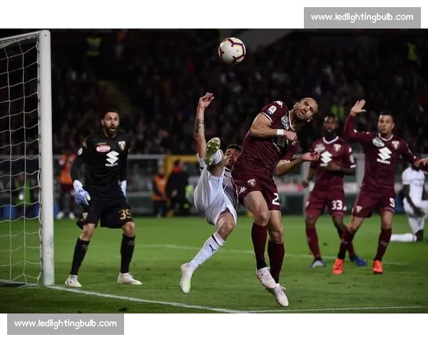 红黑军团主场迎战卡利亚里意甲焦点对决前瞻胜负走势与阵容看点解析